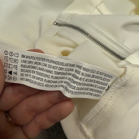 2/$15 Forever 21 Off White Cropped Blouse Top - NWT - Picture 6 of 6